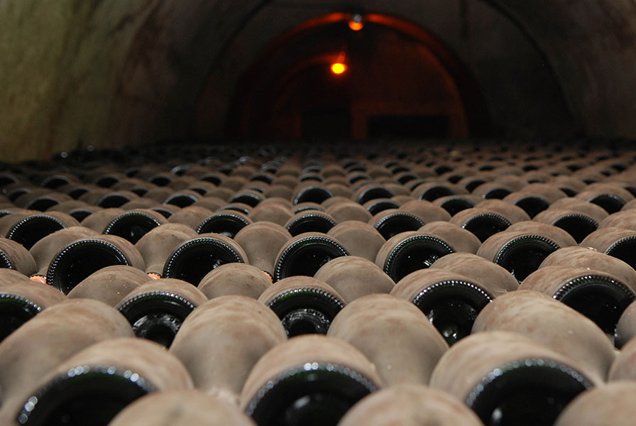 Vieillissement du champagne en cave